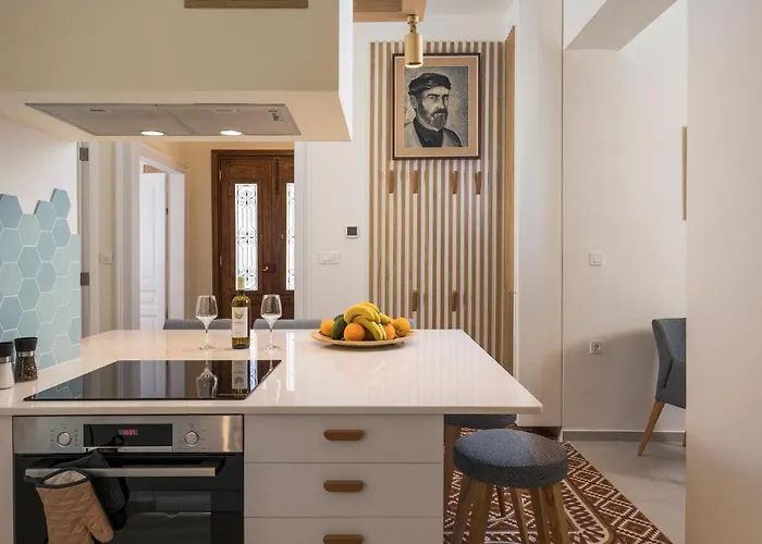 Tatianas Kanevaro * Chania (Crete)