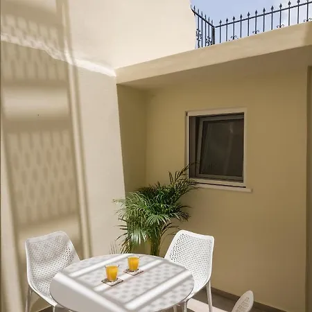 Tatianas Kanevaro * Chania (Crete)